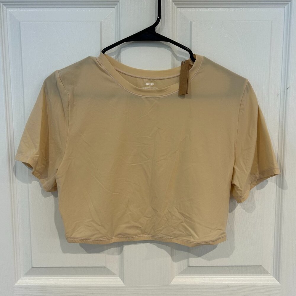 SKIMS Fits NWT‎ Everybody Super Cropped T-Shirt, Sand 2X